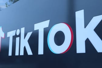 Die populäre Video-App Tiktok bekommt mehr Zeit, ungestört ihre Zukunft in den USA zu sichern.