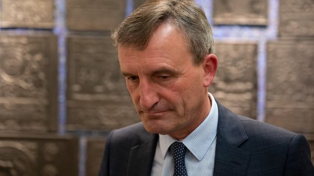 Düsseldorfs scheidender Oberbürgermeister Thomas Geisel: Er verzichtet auf seinen Sitz im Stadtrat – aus einem bestimmte Grund. Düsseldorfs scheidender Oberbürgermeister Thomas Geisel: Er verzichtet auf seinen Sitz im Stadtrat – aus einem bestimmte Grund.