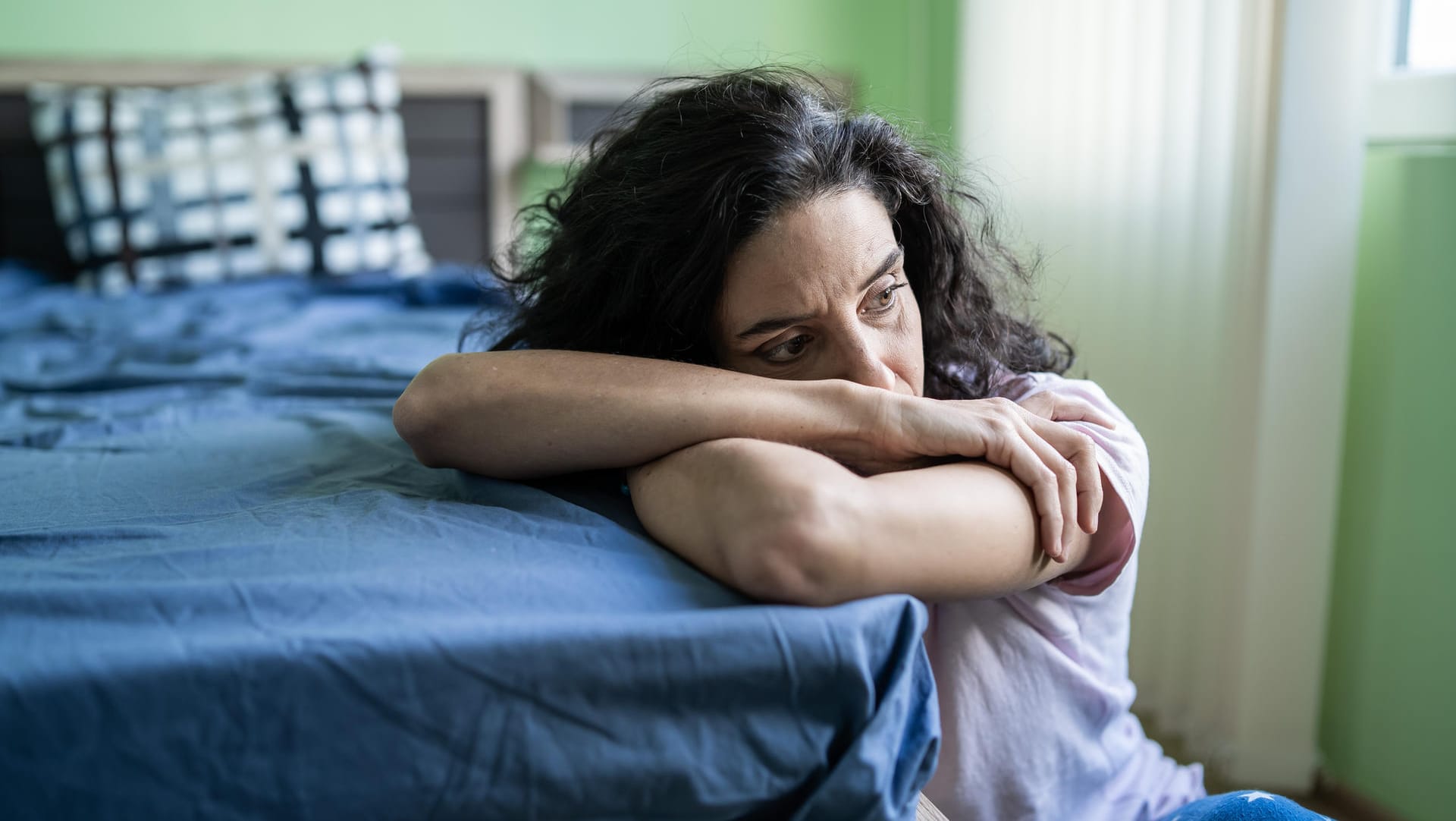 Psychische Erkrankungen: Laut Experten kann unter anderem durch die Angst vor einer Ansteckung psychischer Stress ausgelöst werden. (Symbolbild)