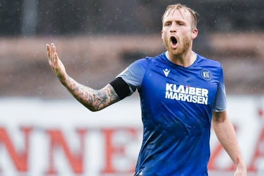 Steht offenbar auch beim HSV auf dem Wunschzettel: KSC-Profi Philipp Hofmann.