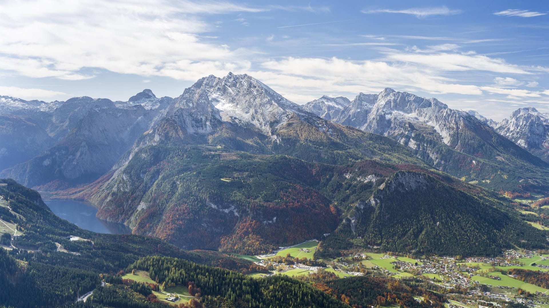 Blick über Berchtesgarden: Urlauber wollten den Kehlstein besteigen. Blick über Berchtesgarden: Urlauber wollten den Kehlstein besteigen.