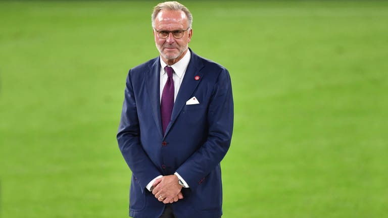 Karl Heinz Rumenigge: Der Vorsitzende des FC Bayern liebt das Lied "O Sole Mio".