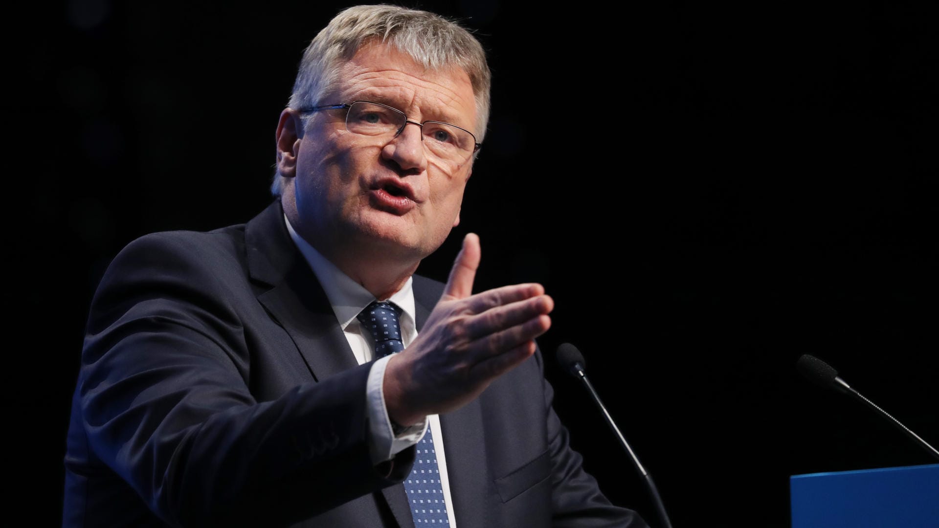 AfD-Chef Jörg Meuthen will lieber im EU-Parlament bleiben, als für den Bundestag zu kandidieren.