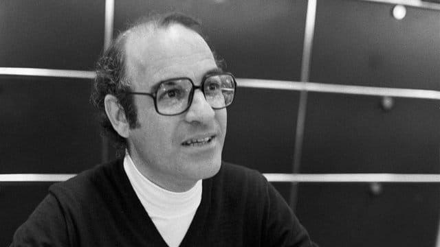 Der argentinische Zeichner Joaquin Salvador Lavado, bekannt unter seinem Künstlernamen Quino, ist der geistige Vater von Mafalda. Der argentinische Zeichner Joaquin Salvador Lavado, bekannt unter seinem Künstlernamen Quino, ist der geistige Vater von Mafalda.
