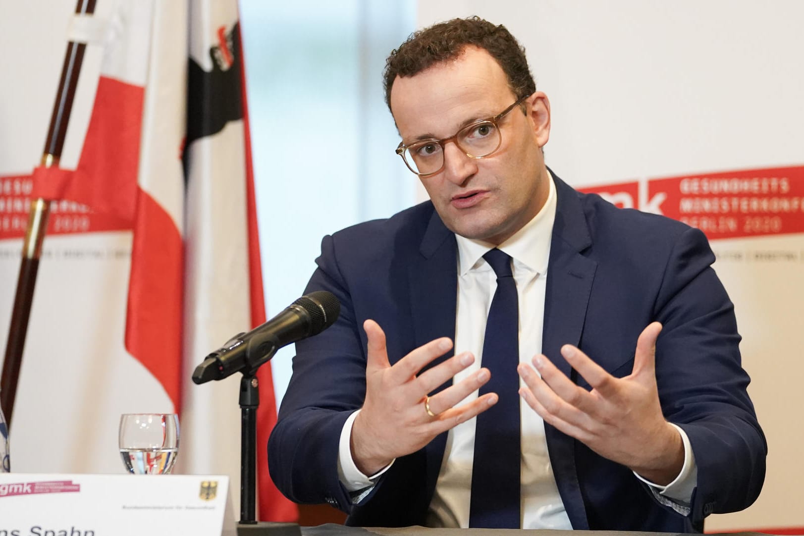 Jens Spahn gibt eine Pressekonferenz: Der Gesundheitsminister hat einen Corona-Test für Zuhause angekündigt.