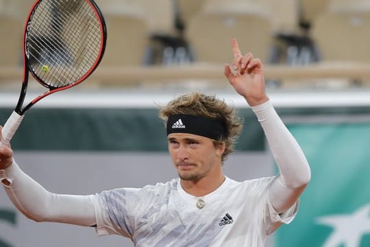 Kämpfte sich über fünf Sätze in die dritte Runde in Paris: Alexander Zverev.