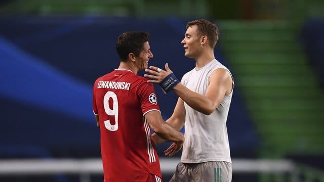 Holten mit Bayern das Triple: Torjäger Robert Lewandowski (l) und Torhüter Manuel Neuer.