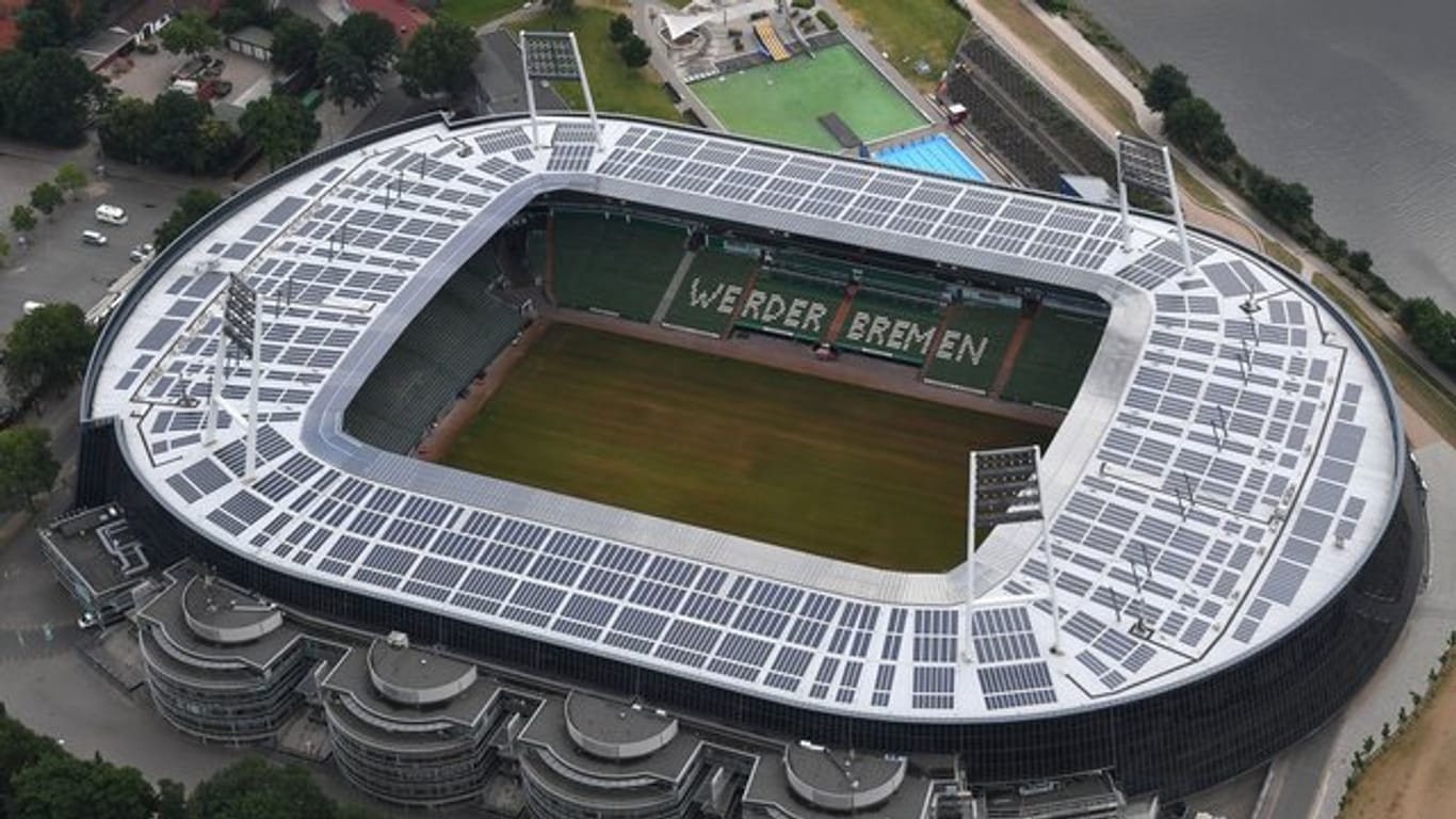 Das Spiel des SV Werder Bremen gegen Arminia Bielefeld im Bremer Weserstadion wird ohne Fans stattfinden.