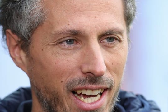 Muss vor seinem Debüt als Trainer vom FSV Mainz 05 die Abwehr umbauen: Jan-Moritz Lichte.