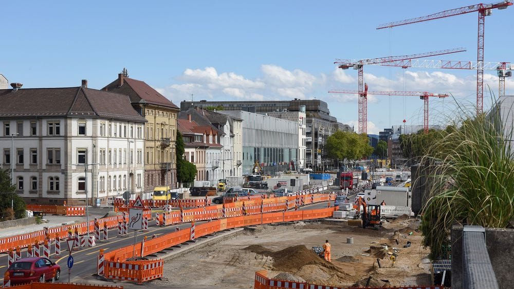 Baustelle in der Karlsruher Kriegsstraße: Der Tunnel, der hier entsteht, hat nun einen Namen bekommen.