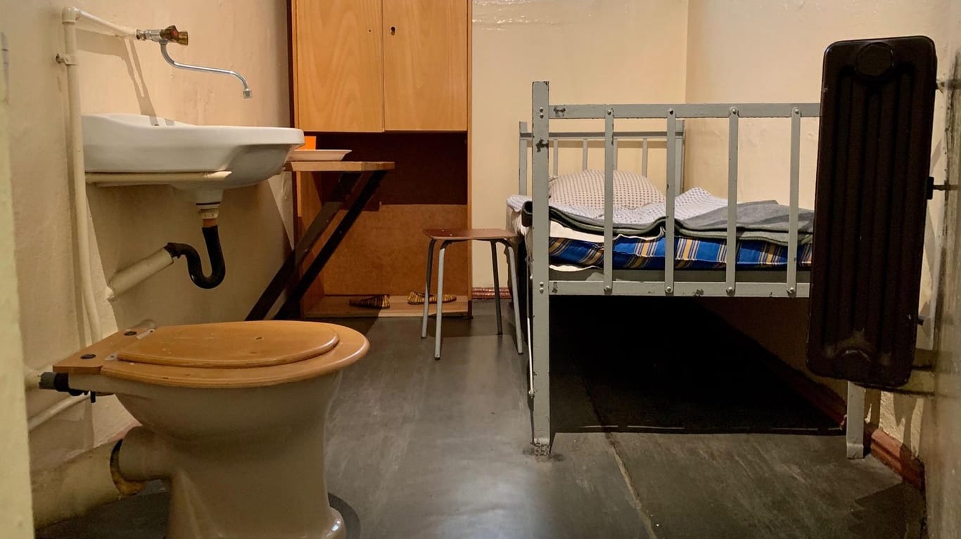 Die Zellen im Gefängnis Bautzen II waren spärlich ausgestattet.
