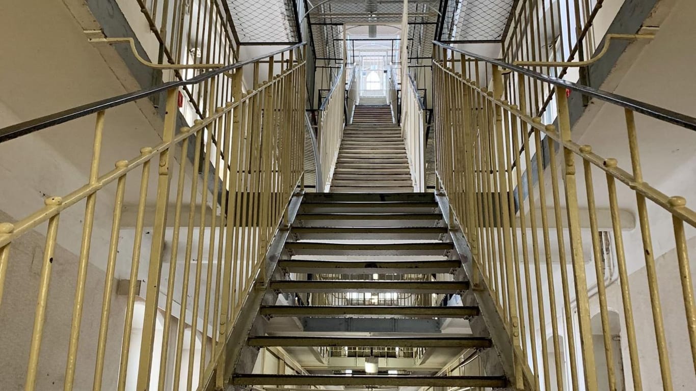 "Himmelsleiter" nannten die Gefangenen die Treppe, die zu den oberen Zellen-Stockwerken führte.