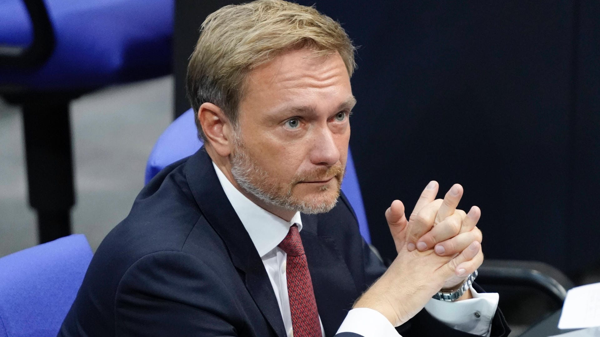 Christian Lindner: Der FDP-Chef ist skeptisch, was die Coronavirus-Erkrankung von Donald Trump angeht.