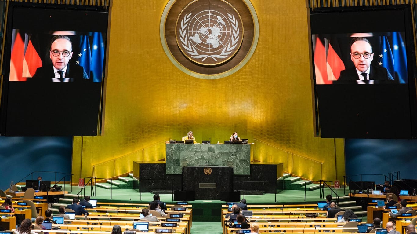 Die Videorede von Heiko Maas vor den Vereinten Nationen: Der Außenminister hat die Rede wegen seiner Quarantäne im Wohnzimmer aufgenommen.