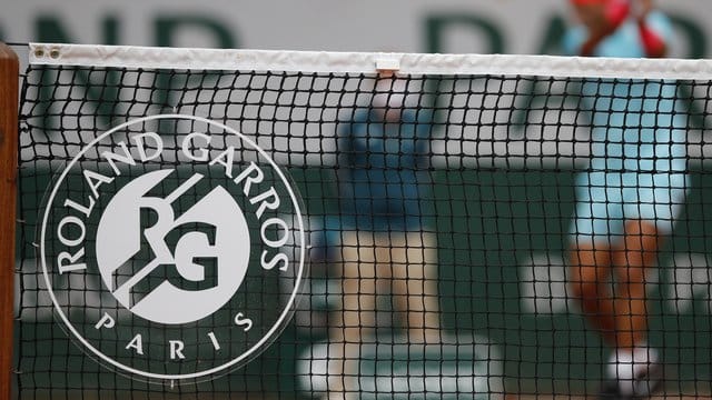 Daniel Altmaier und Laura Siegemund streben in Paris bei den French Open ins Achtelfinale.