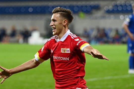 Nico Schlotterbeck zog sich beim 4:0-Erfolg gegen den FSV Mainz eine Verletzung am rechten Oberschenkel zu.