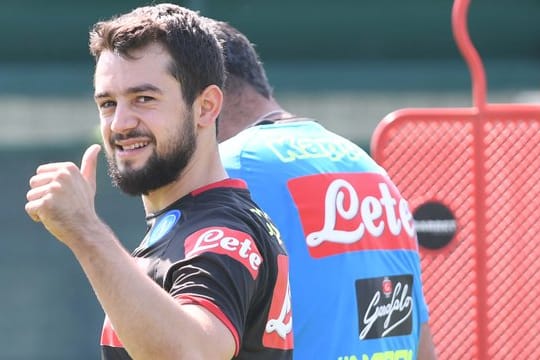 Amin Younes wechselt aus Leihbasis für zwei Jahre zu Eintracht Frankfurt.