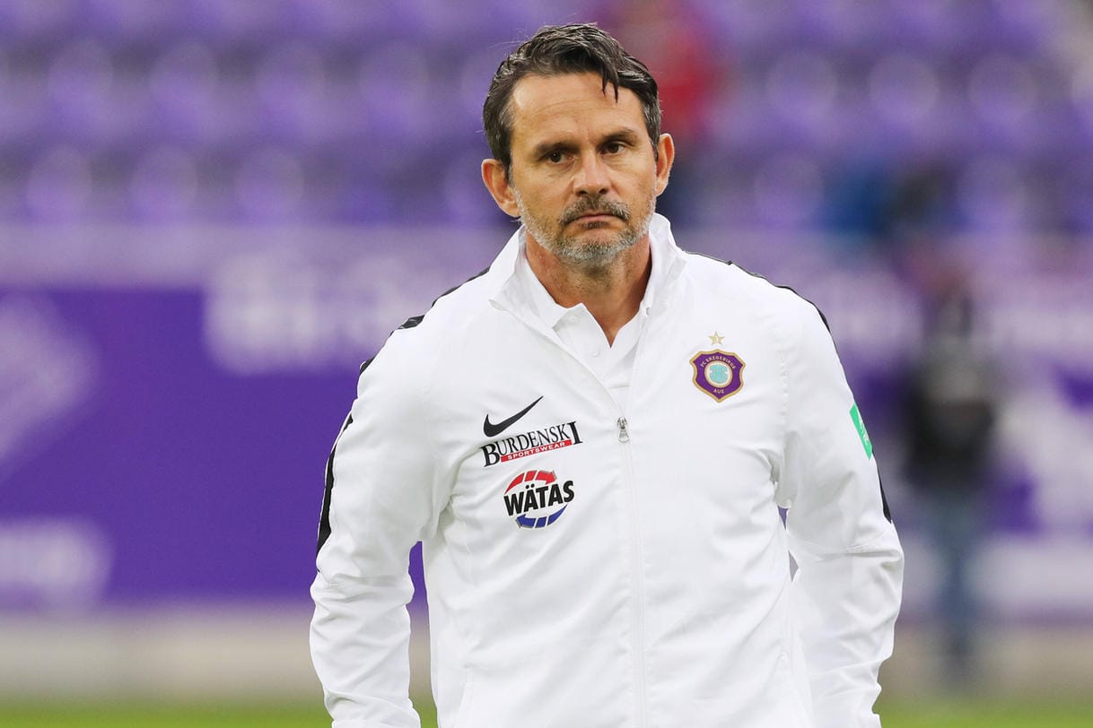 Dirk Schuster: Der Trainer von Erzgebirge Aue muss mit seinem Team in Quarantäne.