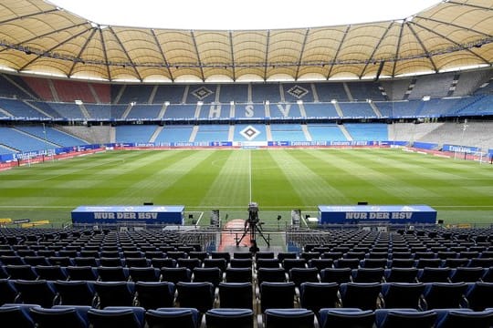 Das Spiel von Erzgebirge Aue beim Hamburger Sport Verein fällt wegen zwei Corona-Fällen aus.