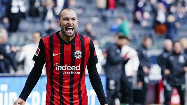 Das Symbol der neuen Frankfurter Kraft ist Sturmturm Bas Dost.