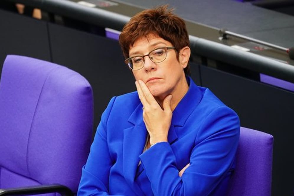 Hofft auf eine schnelle Klärung der Kanzlerkandidatenfrage in der Union: die CDU-Vorsitzende Annegret Kramp-Karrenbauer.