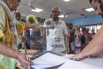 Das französische Überseegebiet Neukaledonien stimmte am Sonntag zum zweiten Mal nach 2018 über seine Unabhängigkeit ab.