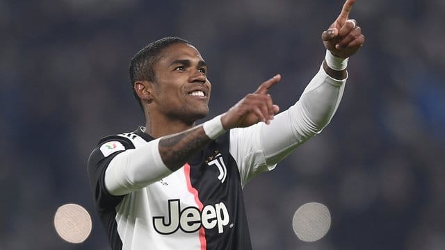 Flügelspielers Douglas Costa kehrt für ein Jahr auf Leihbasis zum FC Bayern München zurück.