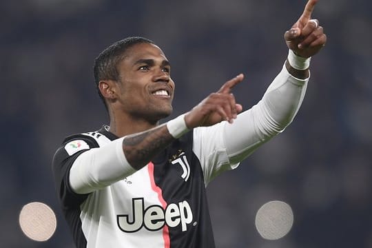 Flügelspielers Douglas Costa kehrt für ein Jahr auf Leihbasis zum FC Bayern München zurück.