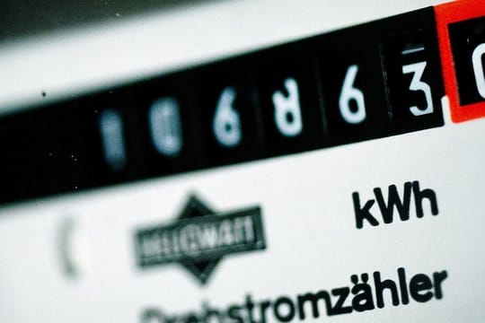 Wer einem unbekannten Anrufer seinen Zählerstand und die Zählernummer mitteilt, schließt möglicherweise einen neuen Vertrag ab, ohne es zu wollen. Wer einem unbekannten Anrufer seinen Zählerstand und die Zählernummer mitteilt, schließt möglicherweise einen neuen Vertrag ab, ohne es zu wollen.