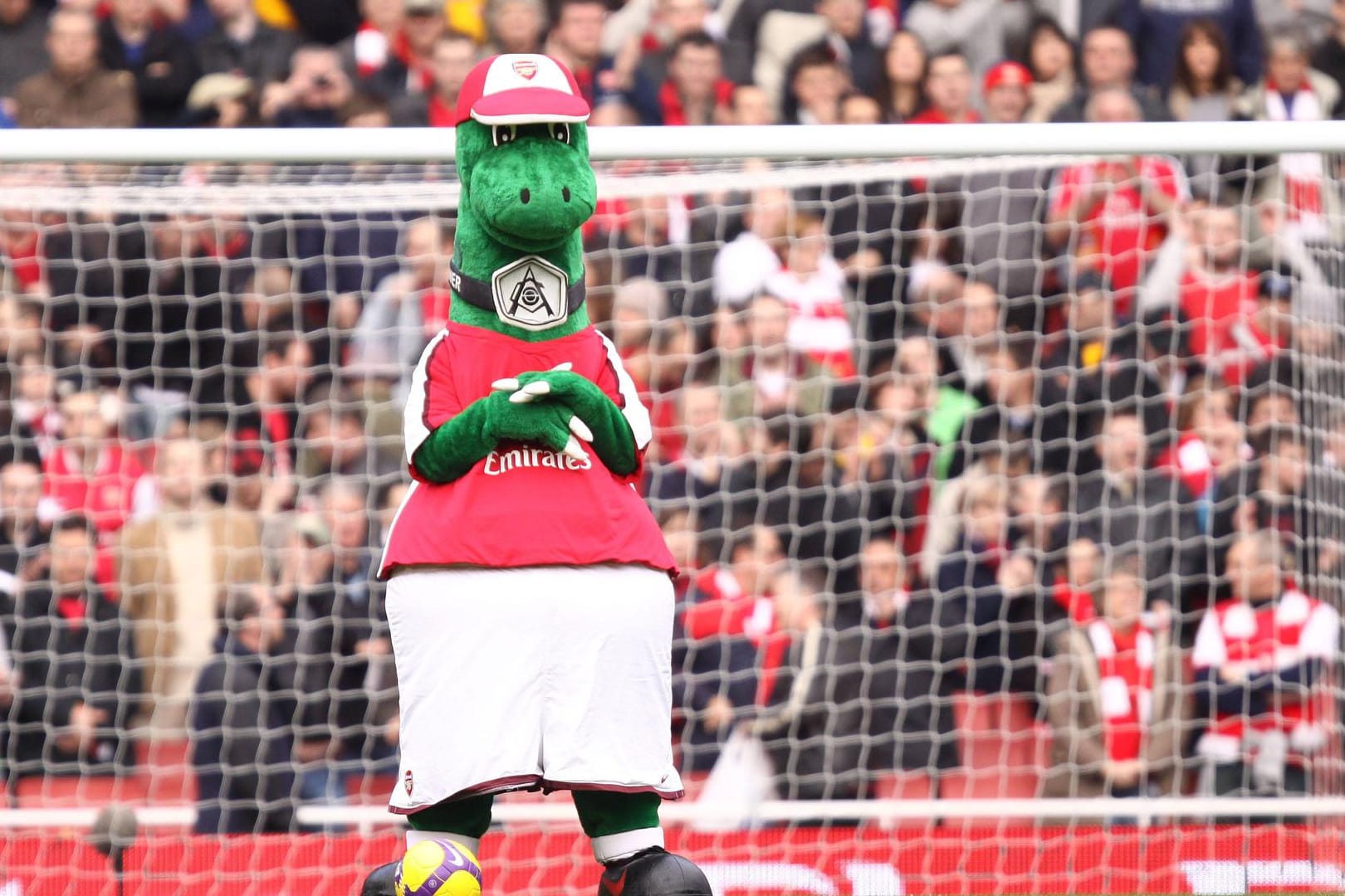 Gunnersaurus: Das beliebte Maskottchen von Arsenal London muss gehen.