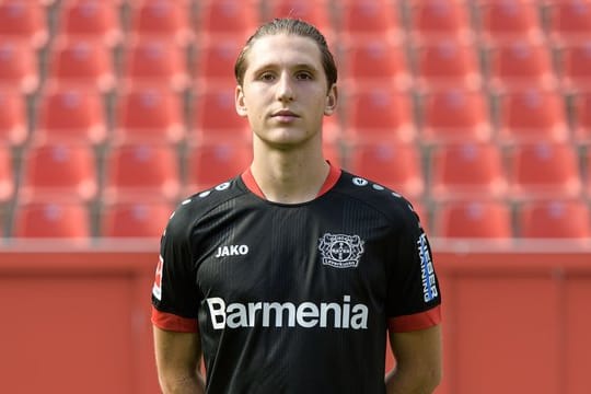 Defensivspieler Panagiotis Retsos schließt sich Saint-Etienne an.