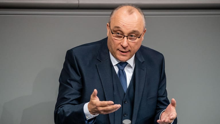Jens Maier, AfD-Bundestagsabgeordneter: Er ist vom Verfassungsschutz als Rechtsextremist eingestuft worden.