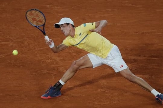 Daniel Altmaier unterlag dem Spanier Pablo Carreno Busta im French Open-Achtelfinale in drei Sätzen 2:6, 5:7, 2:6.