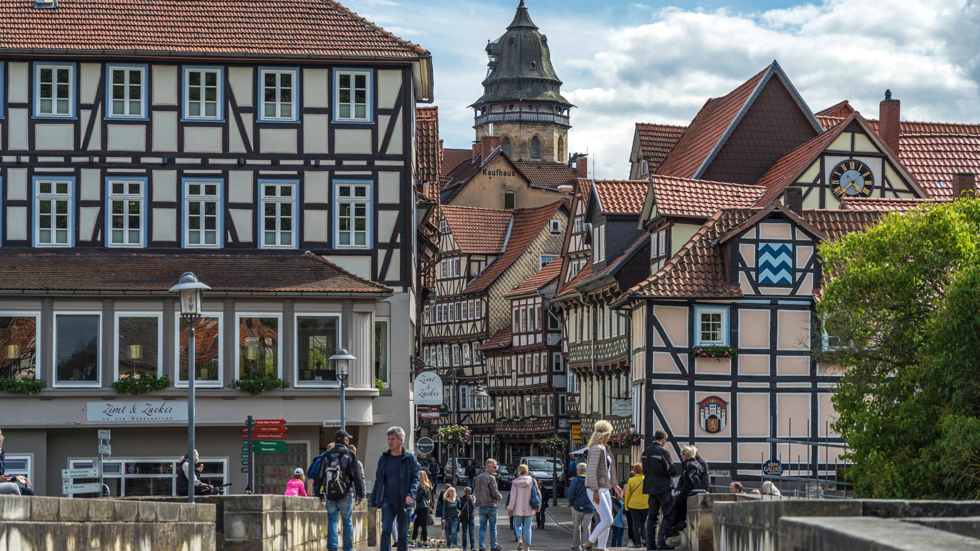 Fachwerkhäuser in der Altstadt von Hannoversch Münden: Die Kleinstadt gilt als hübscher Startpunkt zur Erkundung des Weserberglands.