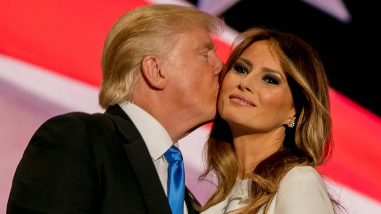 Donald Trump (l.) und seine Frau Melania: Es wurden geheime Aufnahmen der First Lady veröffentlicht.