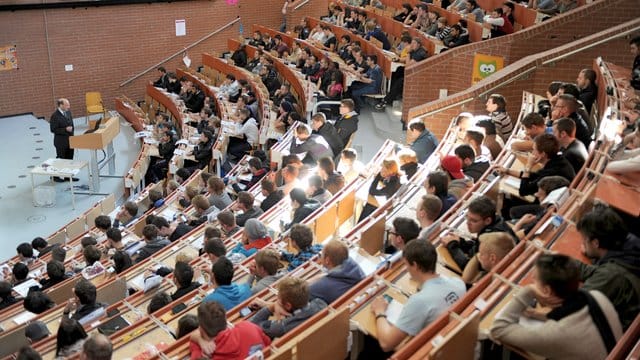 Das Durchschnittsalter der Studierenden lag im Wintersemester 2019/2020 laut den Statistikern bei 23,4 Jahren.