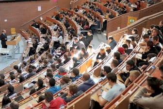 Das Durchschnittsalter der Studierenden lag im Wintersemester 2019/2020 laut den Statistikern bei 23,4 Jahren.