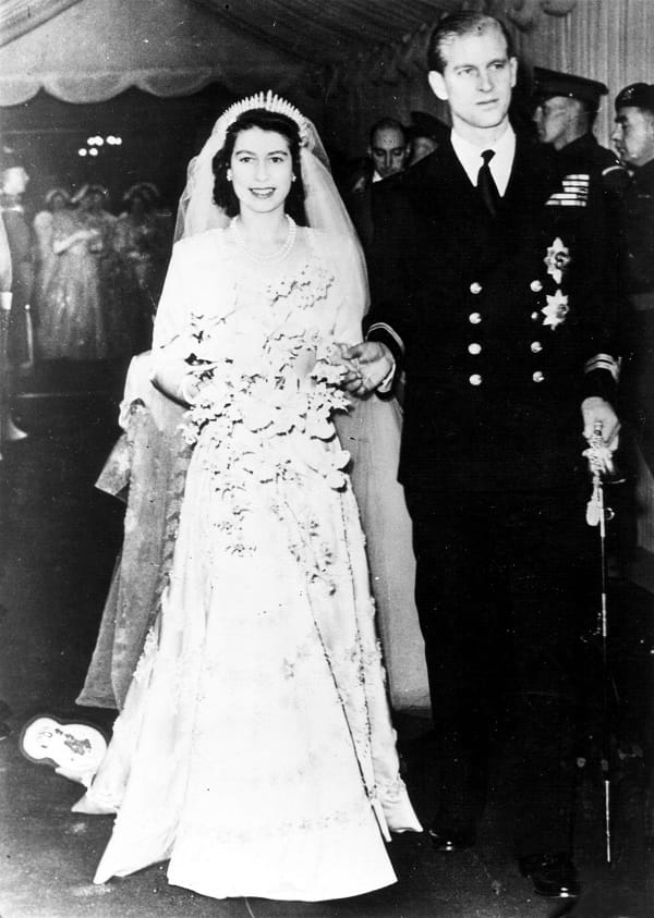 Prinzessin Elizabeth und Prinz Philip bei ihrer Hochzeit am 20. November 1947.