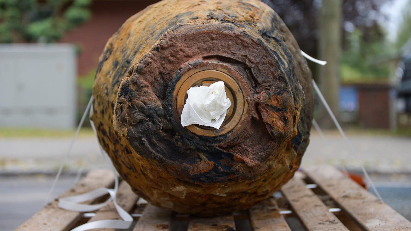 Eine Zehn-Zentner-Bombe aus dem Zweiten Weltkrieg: Bei Bauarbeiten in Köln ist ein ähnliches Exemplar gefunden worden.