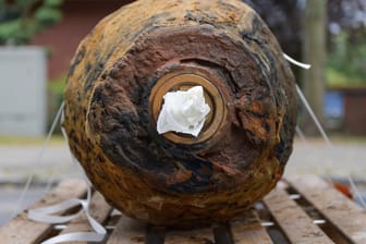 Eine Zehn-Zentner-Bombe aus dem Zweiten Weltkrieg: Bei Bauarbeiten in Köln ist ein ähnliches Exemplar gefunden worden.