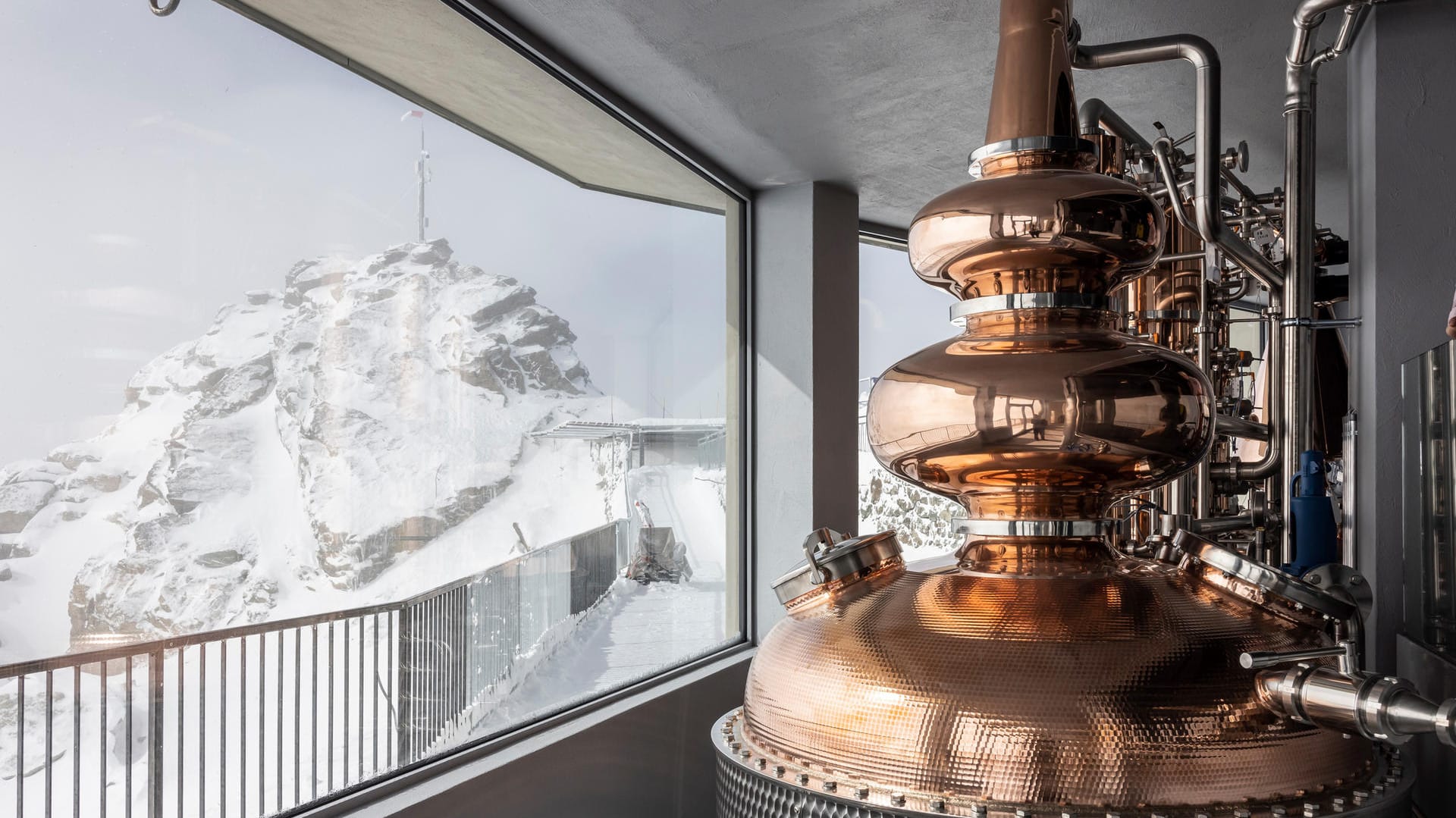 Whiskey-Destillerie: Auf dem Corvatsch eröffnet die höchstgelegene Destillerie der Welt.