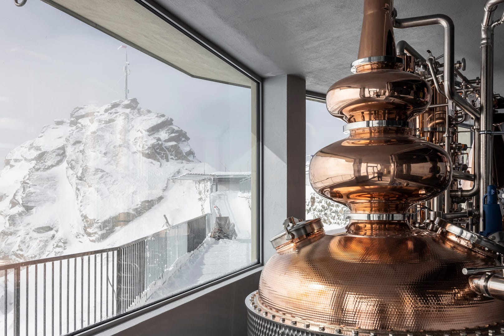 Whiskey-Destillerie: Auf dem Corvatsch eröffnet die höchstgelegene Destillerie der Welt.