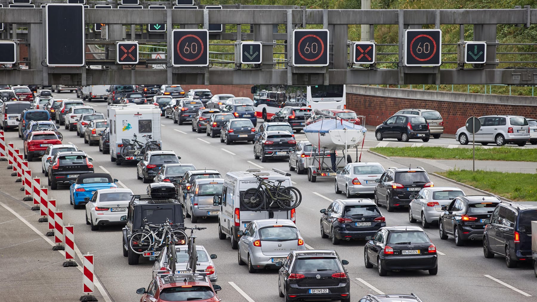 Stauprognose In Deutschland: Auf Diesen Autobahnen Wird Es Voll Am ...