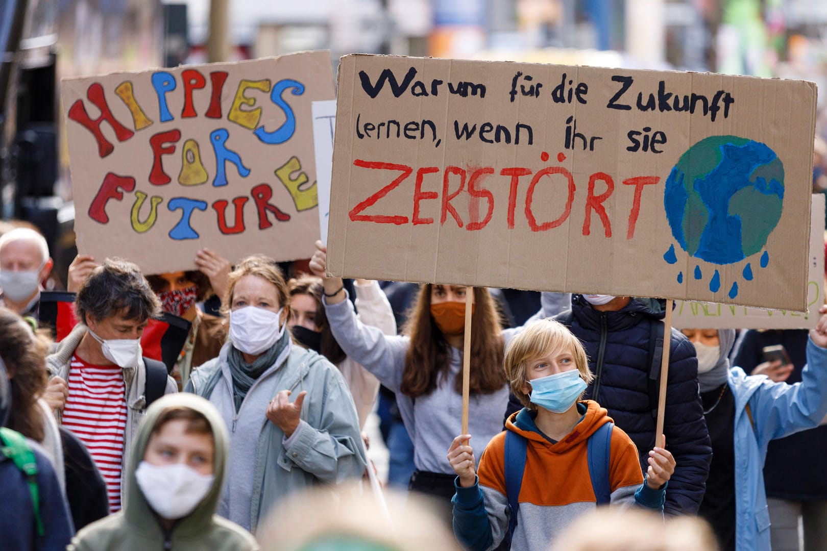 Klimaprotest in Coronazeiten: Trotz Einschränkungen demonstrieren Jugendliche weiter für den Klimaschutz.