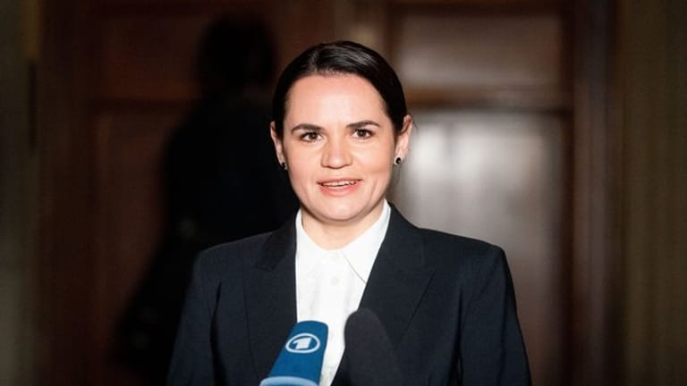 Swetlana Tichanowskaja, Oppositionsführerin aus Belarus, ist in Russland zur Fahndung ausgeschrieben.
