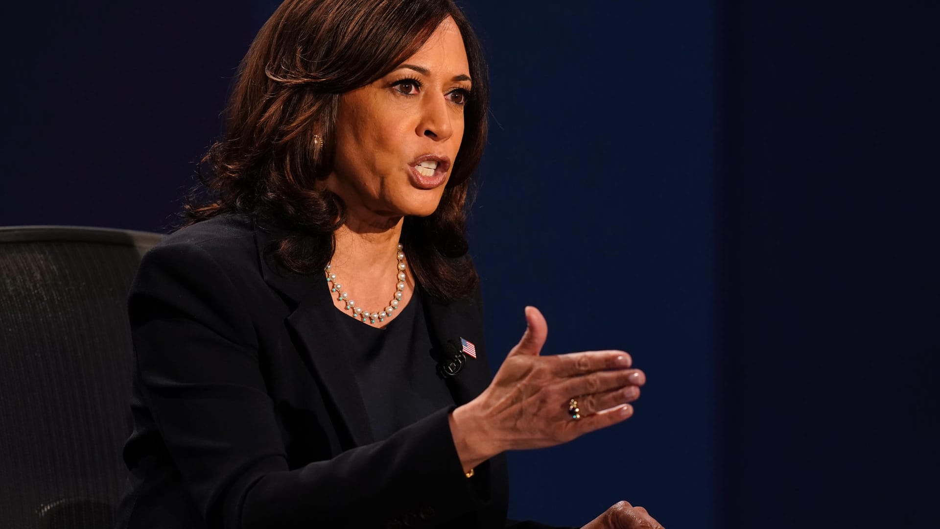 Kamala Harris im TV-Duell mit Mike Pence: Schlagabtausch um Amerikas große Streitthemen.