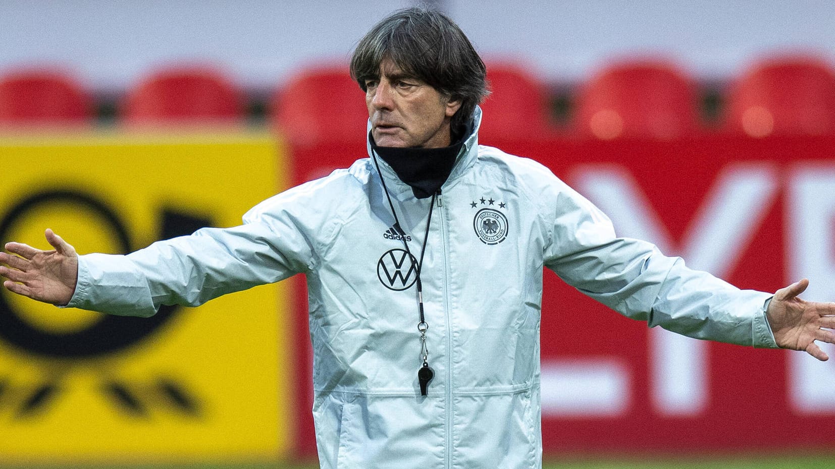 Joachim Löw: Der Bundestrainer hat mehrere Spieler aus dem Aufgebot genommen. Joachim Löw: Der Bundestrainer hat mehrere Spieler aus dem Aufgebot genommen.