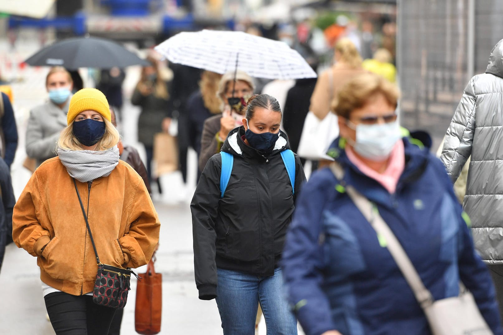 Fußgängerzone in München: Die Stadt hat früher als andere Städte strenge Maßnahmen erlassen und diese auch konsequent durchgesetzt.