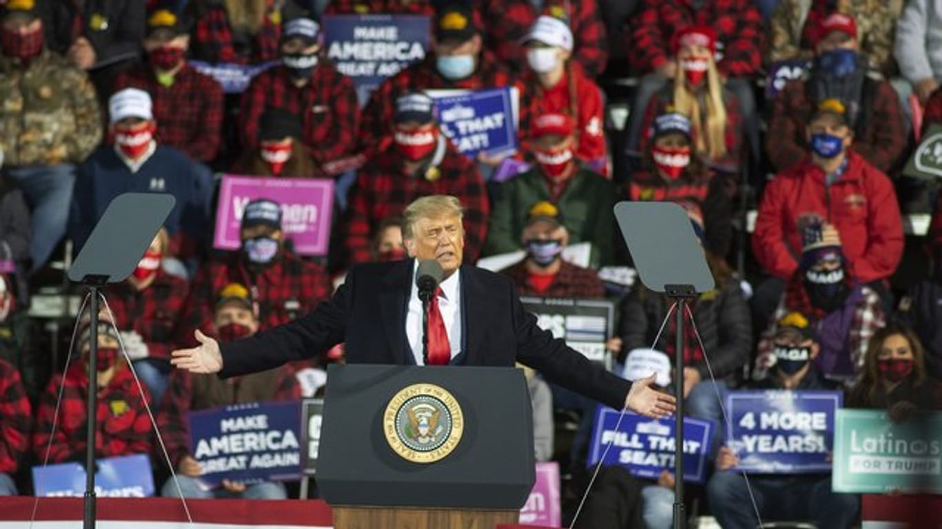 US-Präsident Donald Trump spricht Ende September auf einer Wahlkampfveranstaltung im US-Bundesstaat Minnesota.