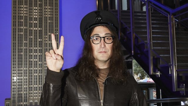 Sean Lennon bei einer Zeremonie am Empire State Building zu Ehren seines Vaters.